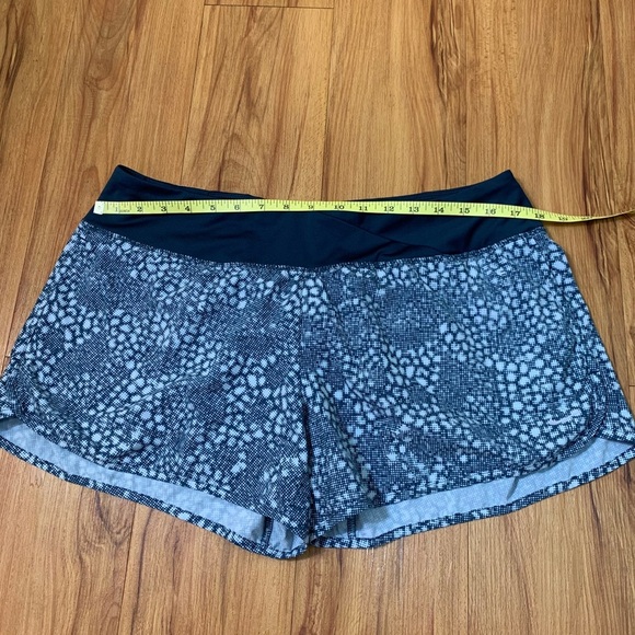 Nike Blue Printed Rival Running Training Shorts - Picture 9 of 10